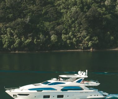 Luxe en mer : pourquoi opter pour la location d'un yacht privé ?
